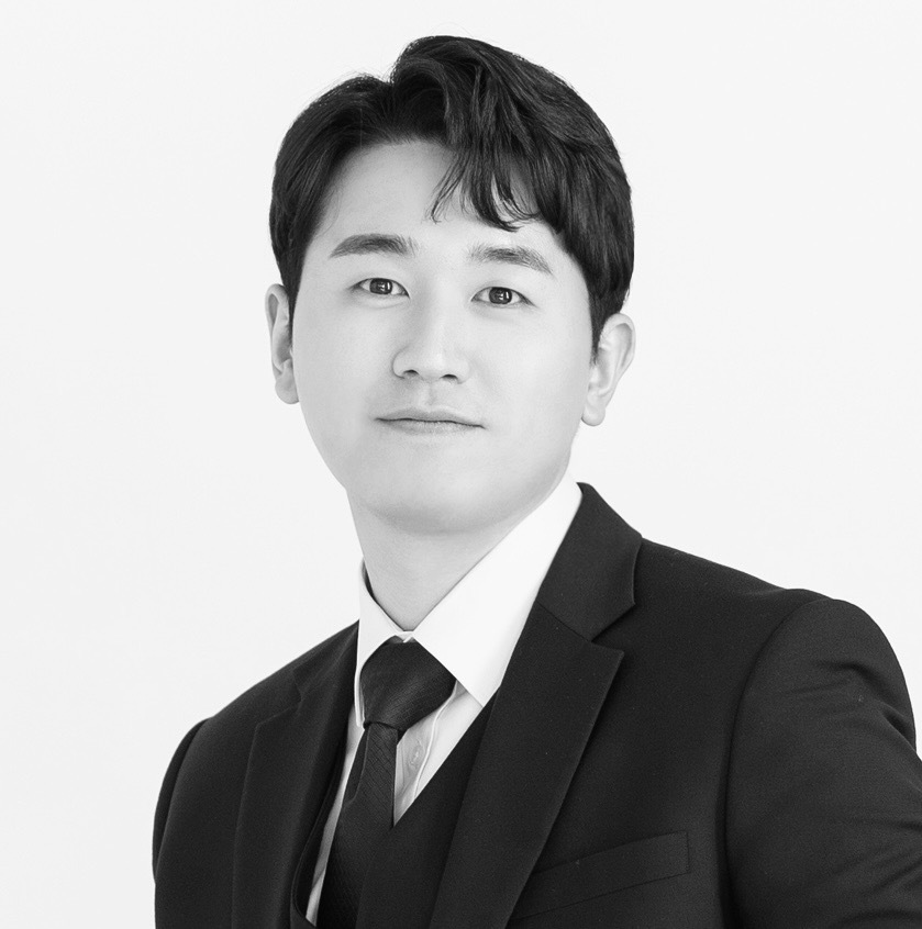 Dae Woong Hur