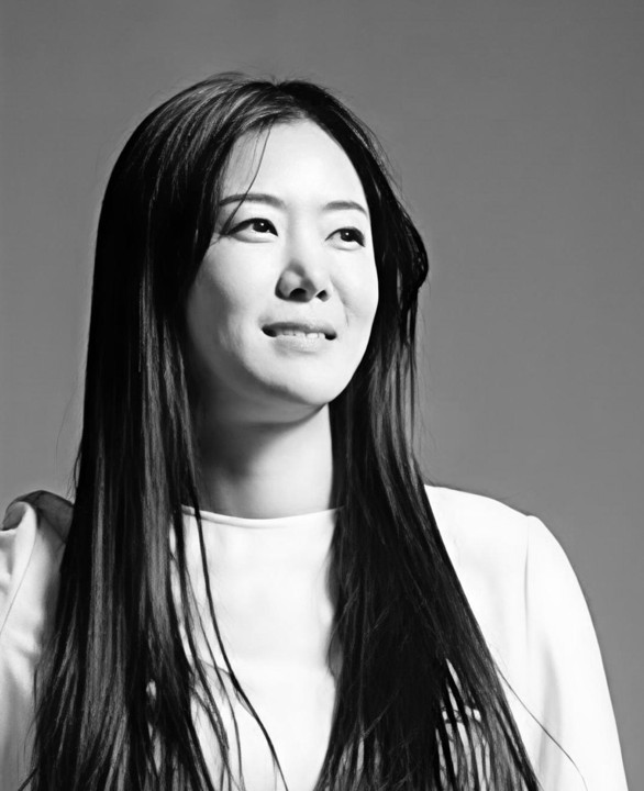 Su Ji Lee